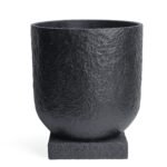Black Base Pot